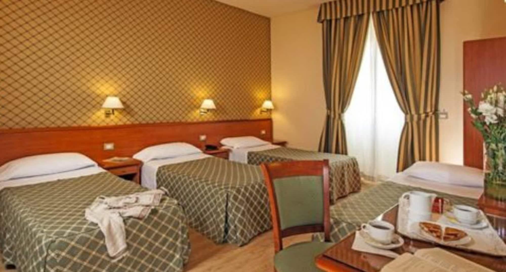 Hotel Colosseum Roma Esterno foto
