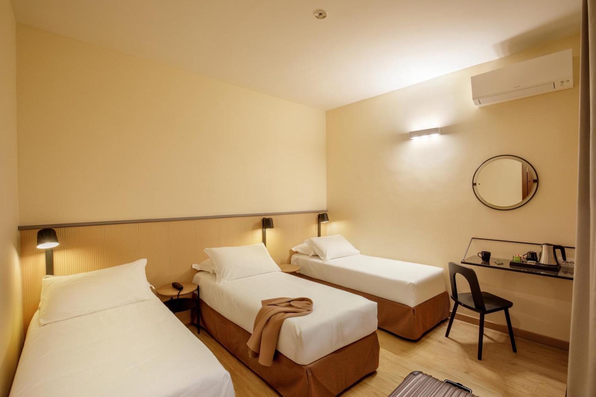 Hotel Colosseum Roma Esterno foto